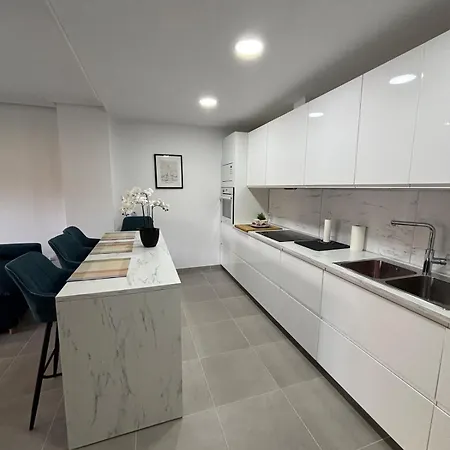 Piso Carballal, Fantastico Piso En Pleno Centro Lejlighed Leiro