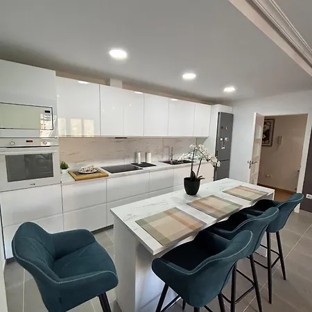Apartment Piso Carballal, Fantastico Piso En Pleno Centro Leiro